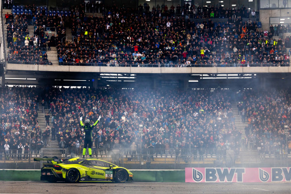 Besonderer Moment für Mirko Bortolotti: Die Momente vor den vollen Tribünen in Hockenheim