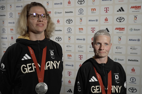 Im Interview sprechen die Para-Tischtennisspielerinnen Stephanie Grebe und Juliane Wolf über das Turnier und wie sie sich nach dem Gewinn der Silbermedaille fühlen.