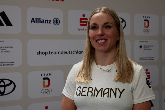 Im Interview spricht Bahnradfahrerin Emma Hinze u.a. ihre persönlichen Ziele bei Olympia und über ihre Vorfreude auf die Olympischen Spiele in Paris.