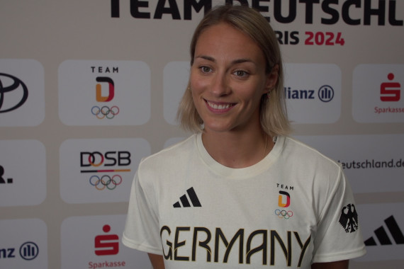 Im Interview spricht Beachvolleyballerin Louisa Lippmann u.a. über die Einkleidung und die Olympischen Spiele in Paris.