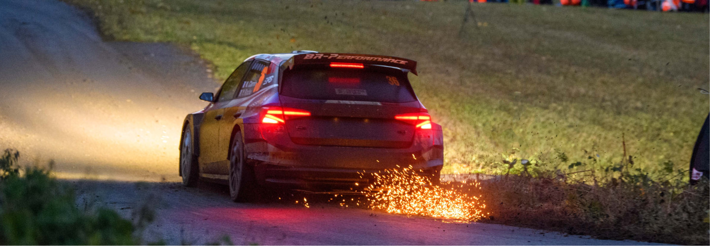 Besucher finden bei der Central European Rally ganz einfach ihren Weg zur Action – das Event unterstützt sie dabei mit Informationen im Netz, per App und auch in gedruckter Form als Programmheft