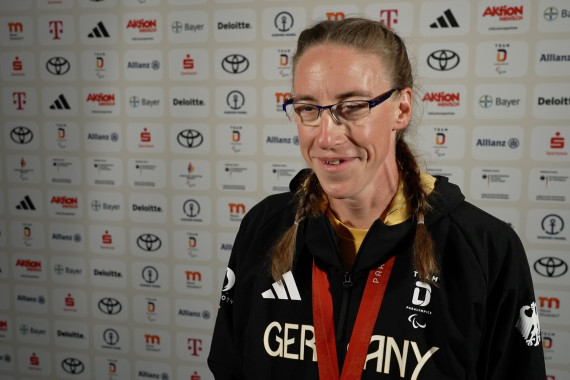 Im Interview spricht Bronzemedaillengewinnerin Katrin Mueller-Rottgardt über ihren Erfolg bei den Paralympischen Spielen.