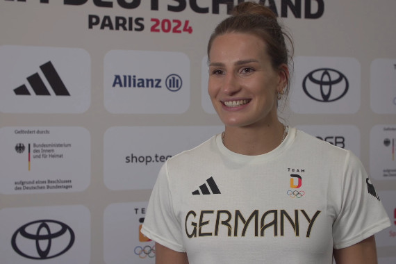 Im Interview spricht Judoka und Weltmeisterin Anna-Maria Wagner u.a. über ihre Vorfreude, als Teil von Team Deutschland in Paris anzureisen und darüber, wie sie die Einkleidung in Düsseldorf wahrnimmt.