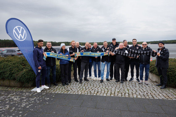 Eintracht Braunschweig und Wolfsburg Grizzlys besuchen Driving Experience