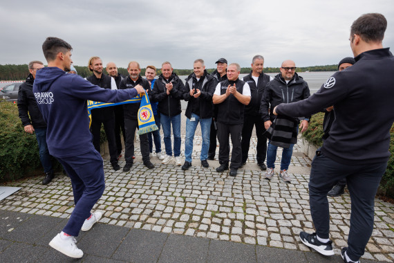 Eintracht Braunschweig und Wolfsburg Grizzlys besuchen Driving Experience