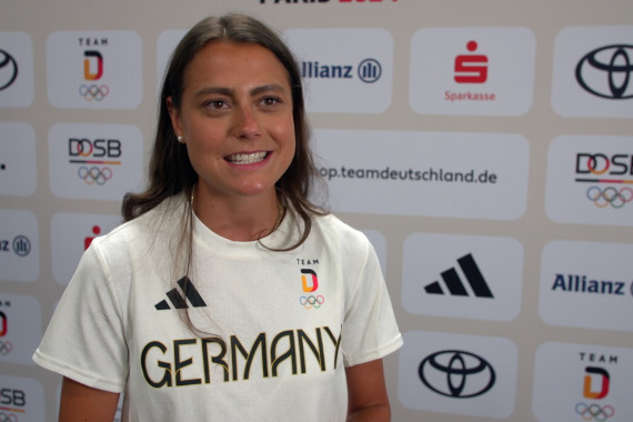 Im Interview spricht Hockey-Nationalspielerin Selin Oruz über die Einkleidung in ihrer Heimatstadt Düsseldorf sowie die sportlichen Ziele in Paris.