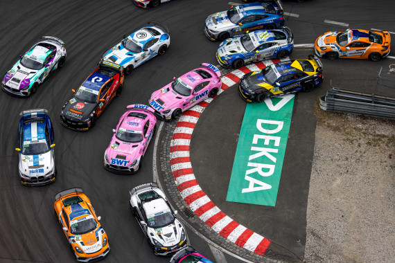 Volles Feld in der ADAC GT4 Germany