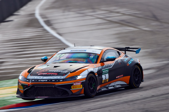 Siegerauto- Der Aston Martin von Prosport Racing