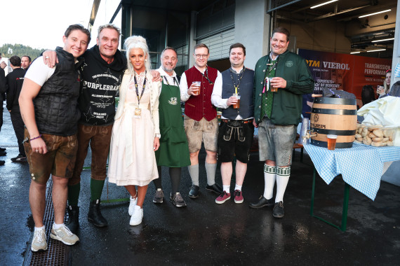 TV-Partner ProSieben lud zu einem Oktoberfest in die Boxengasse ein