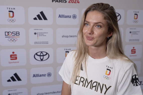 Im Interview spricht Sprinterin Alica Schmidt u.a. über ihre Vorfreude auf die Wettkämpfe in Paris und inwieweit sie andere Spiele als in Tokio erwartet.