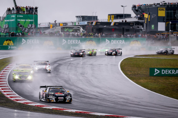 Kelvin van der Linde fuhr am Nürburgring zu einem Start-Ziel-Sieg