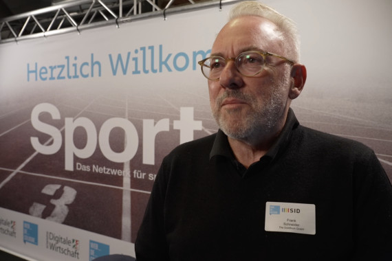 Im Interview spricht der Präsident des Schweizer Hockey-Verbands und Gründer der Goldfinch GmbH, Frank Schneider u.a. über die Eventreihe SportX und die Bedeutung der psychischen Gesundheit im Spitzensport.