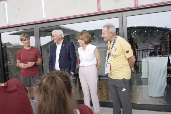 Footage vom Besuch des Bundespräsidenten